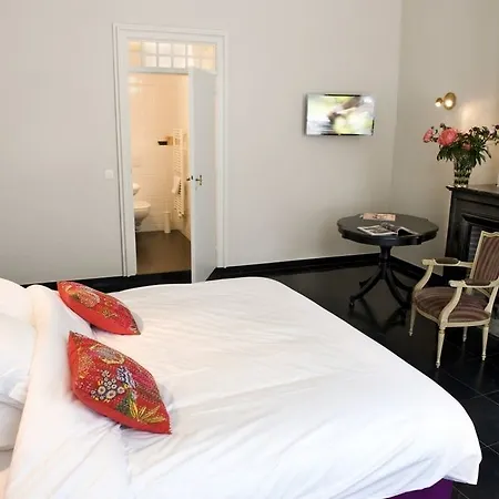 Hotel Ganda & 3*